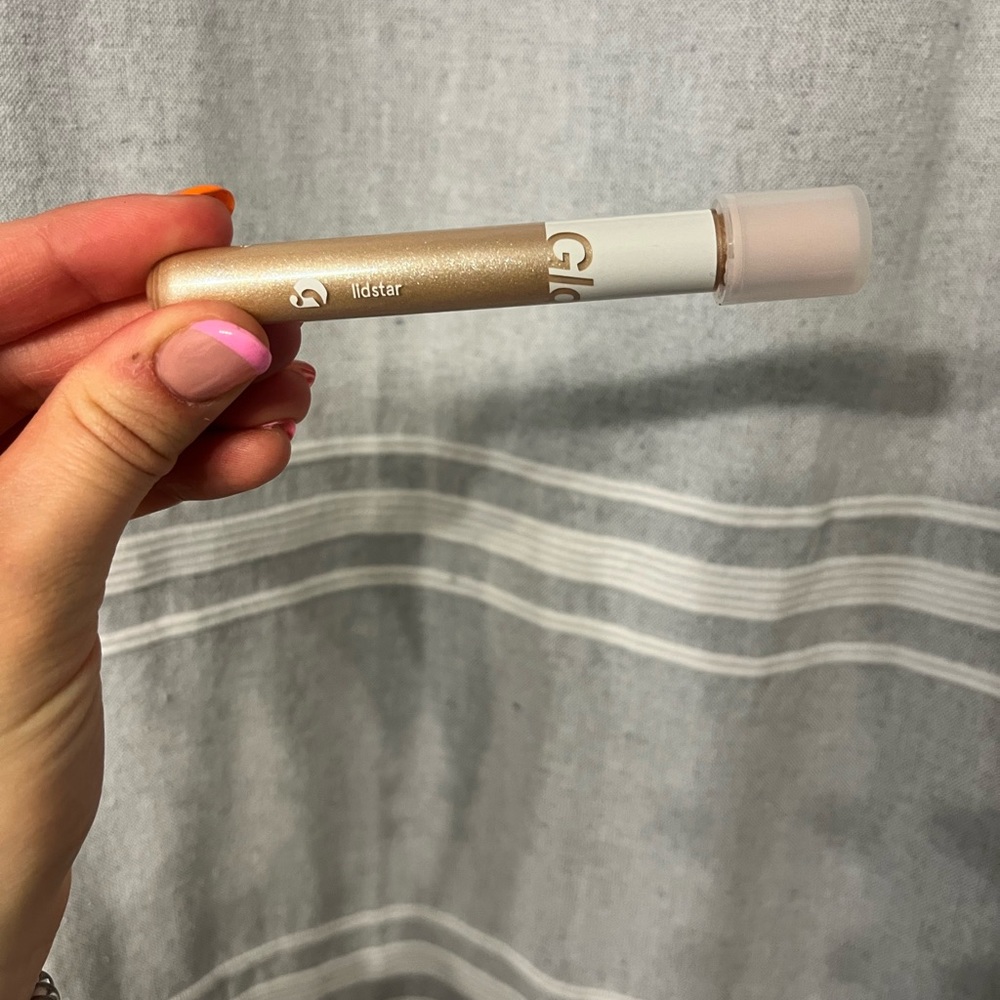 Glossier Lidstar